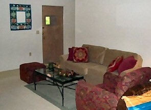 112peppertree-living1